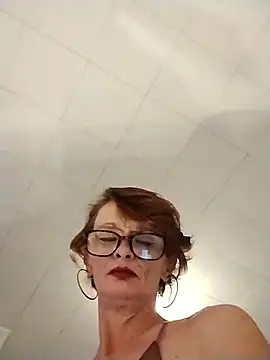 ivylee31 online show from January 16, 2026, 10:25 pm