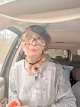 ivylee31 online show from March 9, 2025, 8:52 pm