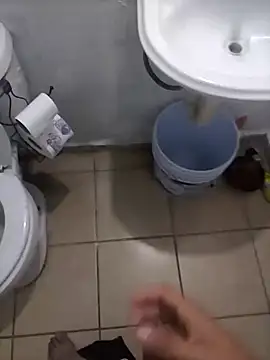 DanMxx17 online show from February 20, 2025, 5:44 am