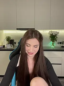 CurlyLara online show from December 3, 2025, 2:38 pm