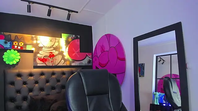 Snapshot of KLAUS_SUNRISE_XX chatting on January 10, 2025, 9:44 am KLAUS SUNRISE XX online show from January 10, 2025, 9:44 am