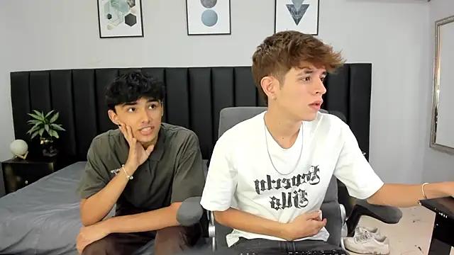 Snapshot of KLAUS_SUNRISE_XX chatting on January 7, 2025, 6:05 am KLAUS SUNRISE XX online show from January 7, 2025, 6:05 am