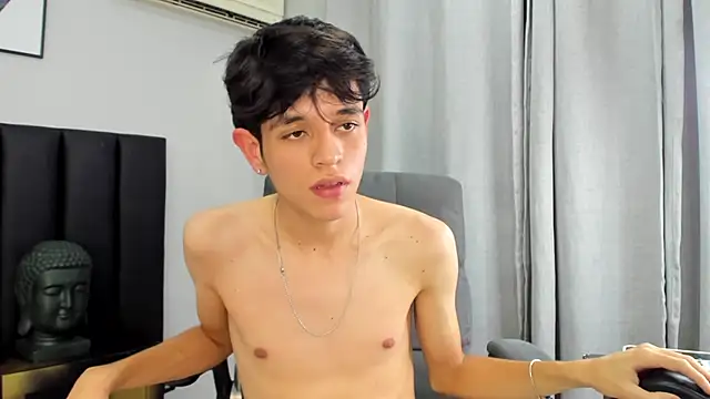 Snapshot of KLAUS_SUNRISE_XX chatting on February 28, 2025, 9:15 am KLAUS SUNRISE XX online show from February 28, 2025, 9:15 am