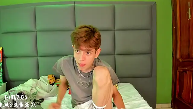 Snapshot of KLAUS_SUNRISE_XX chatting on January 12, 2025, 7:21 am KLAUS SUNRISE XX online show from January 12, 2025, 7:21 am