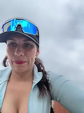 Alysson-- online show from April 2, 2026, 12:34 pm