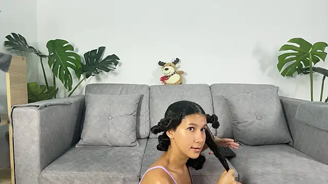Antonella and axel  online show from December 8, 2024, 6:54 am