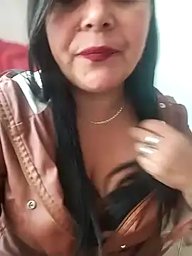 Snapshot of sara_pineros chatting on January 22, 2025, 7:24 pm sara pineros online show from January 22, 2025, 7:24 pm