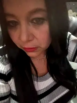 Snapshot of sara_pineros chatting on October 11, 2025, 9:16 pm sara pineros online show from October 11, 2025, 9:16 pm