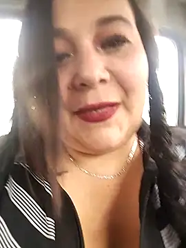 Snapshot of sara_pineros chatting on February 17, 2025, 3:55 pm sara pineros online show from February 17, 2025, 3:55 pm