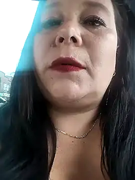 Snapshot of sara_pineros chatting on February 8, 2025, 5:29 pm sara pineros online show from February 8, 2025, 5:29 pm