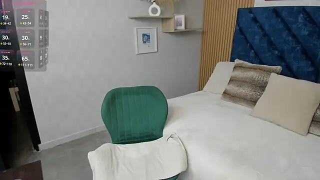 Charlotte Mayer online show from April 6, 2026, 12:17 pm