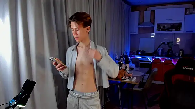 AndrewwCarter2 online show from February 8, 2025, 6:11 pm