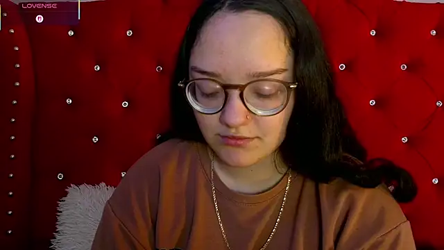 Snapshot of charlotte1-ls chatting on January 5, 2026, 9:29 pm charlotte1-ls online show from January 5, 2026, 9:29 pm