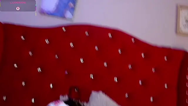 Snapshot of charlotte1-ls chatting on December 18, 2025, 9:29 pm charlotte1-ls online show from December 18, 2025, 9:29 pm