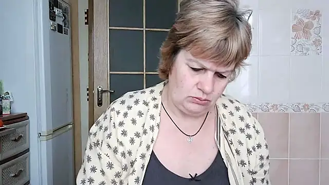 Ettie Tonia online show from February 15, 2025, 1:16 pm