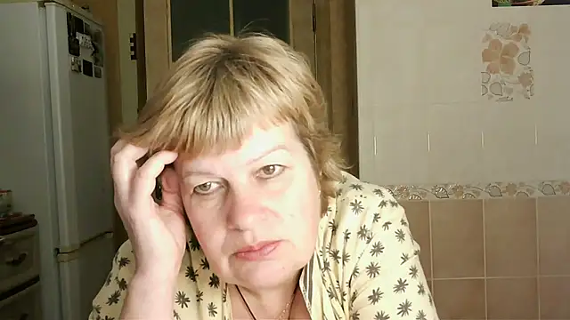 Ettie Tonia online show from January 17, 2025, 3:32 pm