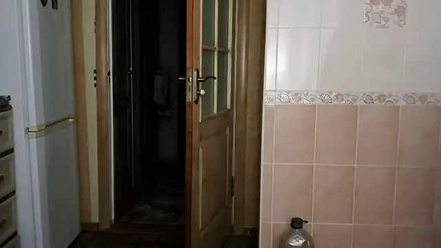 Ettie Tonia online show from February 19, 2026, 5:26 am