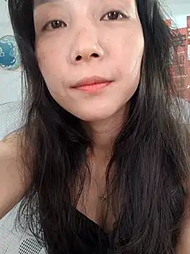Snapshot of AnAn-520 chatting on February 21, 2025, 2:39 am AnAn-520 online show from February 21, 2025, 2:39 am
