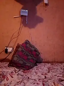 Snapshot of QUEEN-NAIMA chatting on November 18, 2025, 10:40 am QUEEN-NAIMA online show from November 18, 2025, 10:40 am