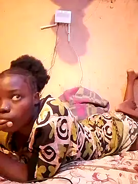 QUEEN-NAIMA online show from October 1, 2025, 8:08 am