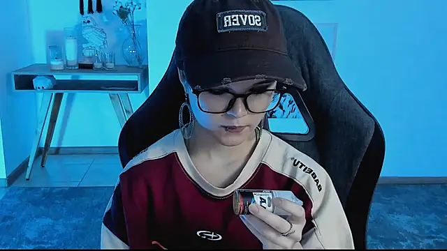 Elainebeness online show from March 9, 2025, 10:52 pm