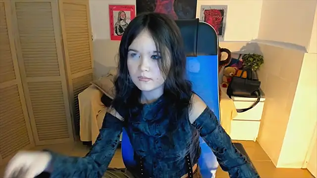 Elainebeness online show from October 17, 2025, 7:26 pm