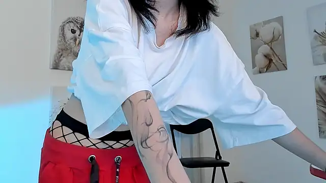 Elainebeness online show from February 8, 2025, 1:54 am