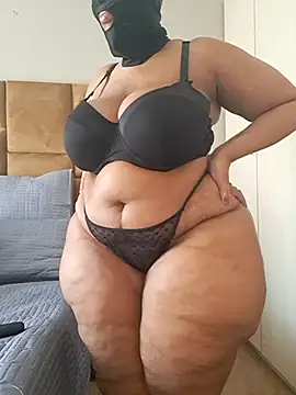 thicktash online show from October 9, 2025, 9:10 am