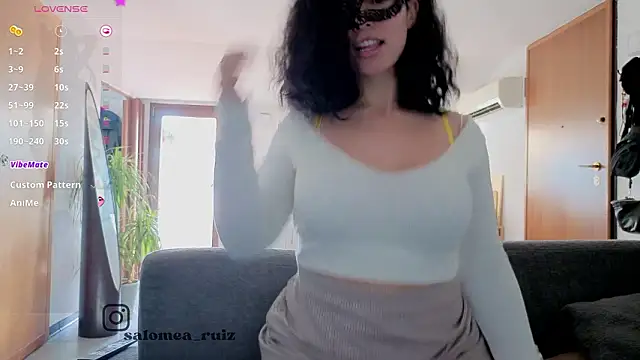 salomea r online show from February 21, 2026, 2:19 pm