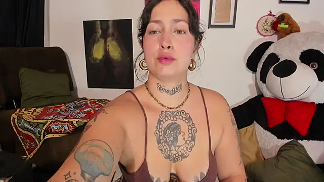 Snapshot of badsombra chatting on October 23, 2025, 5:11 pm badsombra online show from October 23, 2025, 5:11 pm