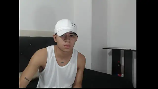 logannth online show from October 19, 2025, 4:48 am