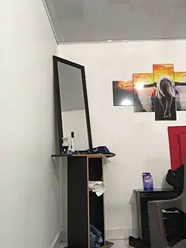 logannth online show from April 18, 2026, 4:31 pm