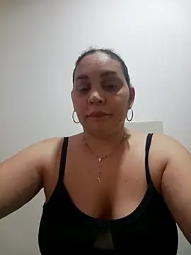 MirandaSoto online show from December 5, 2025, 3:27 am