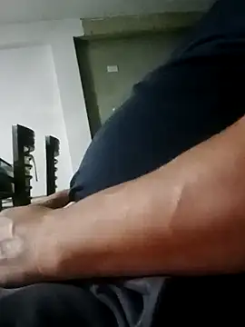 luchoarr online show from October 18, 2025, 3:08 am