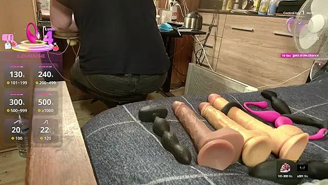 misteryman1956 online show from October 5, 2025, 6:59 am