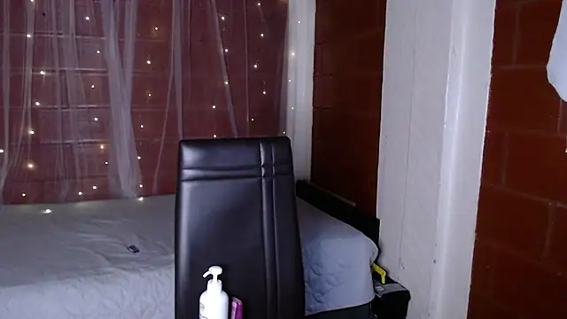 Priyalakshmi  online show from September 27, 2025, 11:49 am