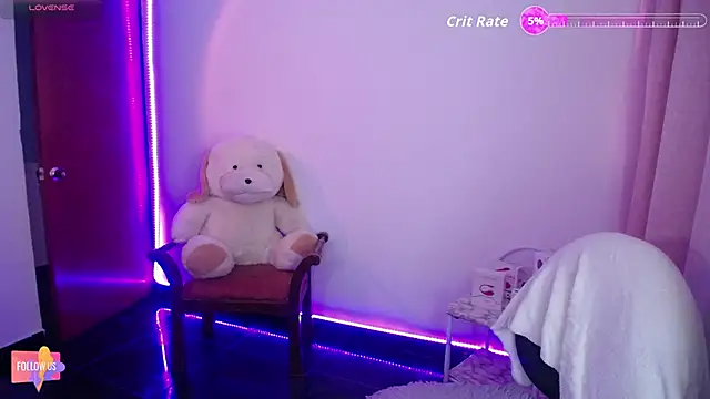 Snapshot of sweet_velvett chatting on April 28, 2026, 10:47 pm sweet velvett online show from April 28, 2026, 10:47 pm
