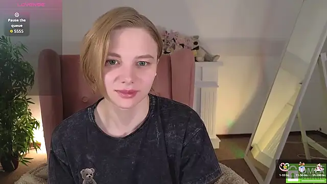MirraBellanta online show from May 13, 2026, 12:39 am