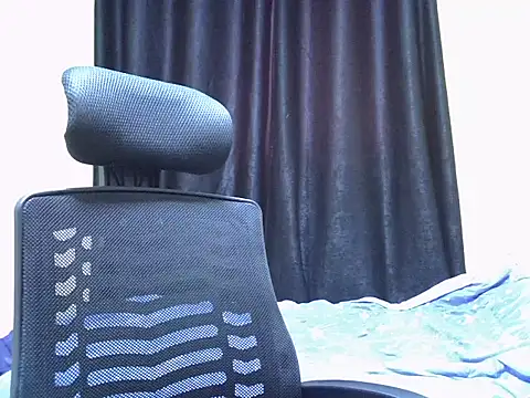 Horny-slut  online show from November 9, 2025, 11:47 am