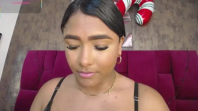 nicole  parker1 online show from December 15, 2025, 7:09 pm