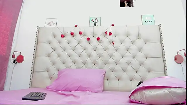 Snapshot of Tasty_Alan chatting on November 3, 2025, 8:23 pm Tasty Alan online show from November 3, 2025, 8:23 pm