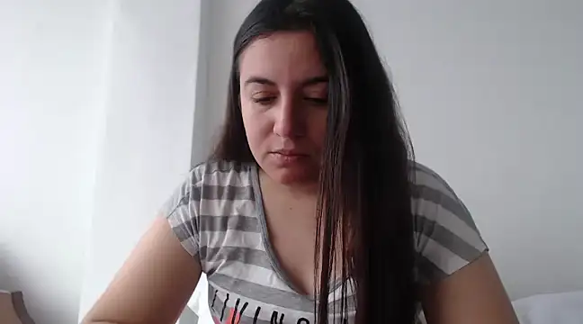 Maily Mejia online show from February 9, 2025, 2:40 pm