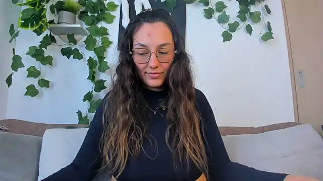 nataliepeterson online show from October 16, 2025, 7:22 pm