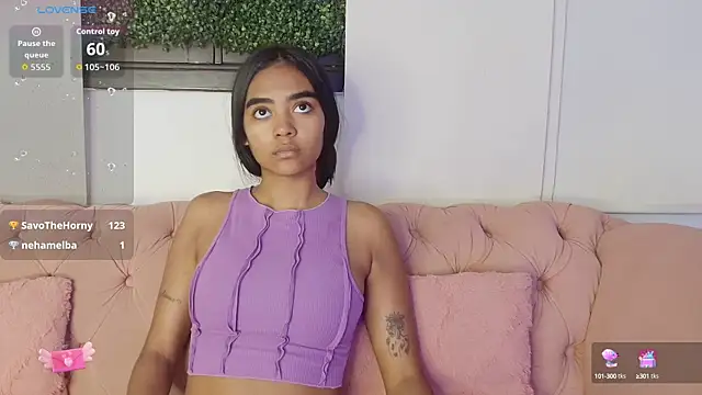 julieta aguilar1 online show from October 15, 2025, 7:55 pm