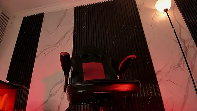 Snapshot of amber__blair chatting on March 18, 2025, 11:53 pm amber  blair online show from March 18, 2025, 11:53 pm