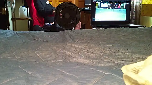 qoooqing67 online show from November 8, 2025, 11:41 pm