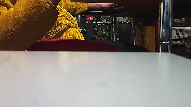 qoooqing67 online show from December 18, 2024, 6:10 am