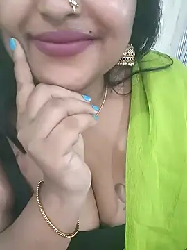 Snapshot of Ashwini_Gowda_91 chatting on December 22, 2024, 4:06 am Ashwini Gowda 91 online show from December 22, 2024, 4:06 am