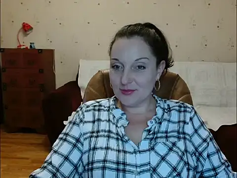 Alice3694 online show from February 26, 2025, 3:10 pm