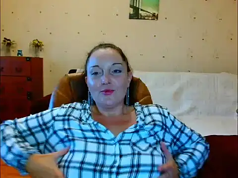 Alice3694 online show from September 11, 2025, 5:18 am